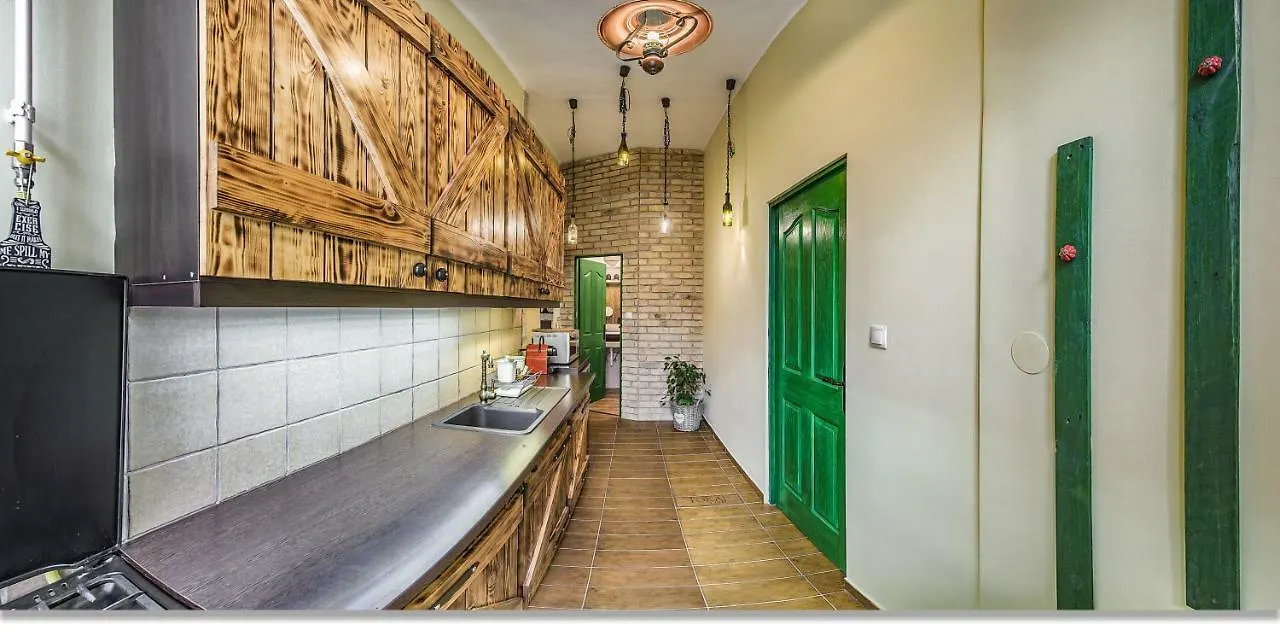 Wine Cellar Boutique Apartment Budapest Homestay