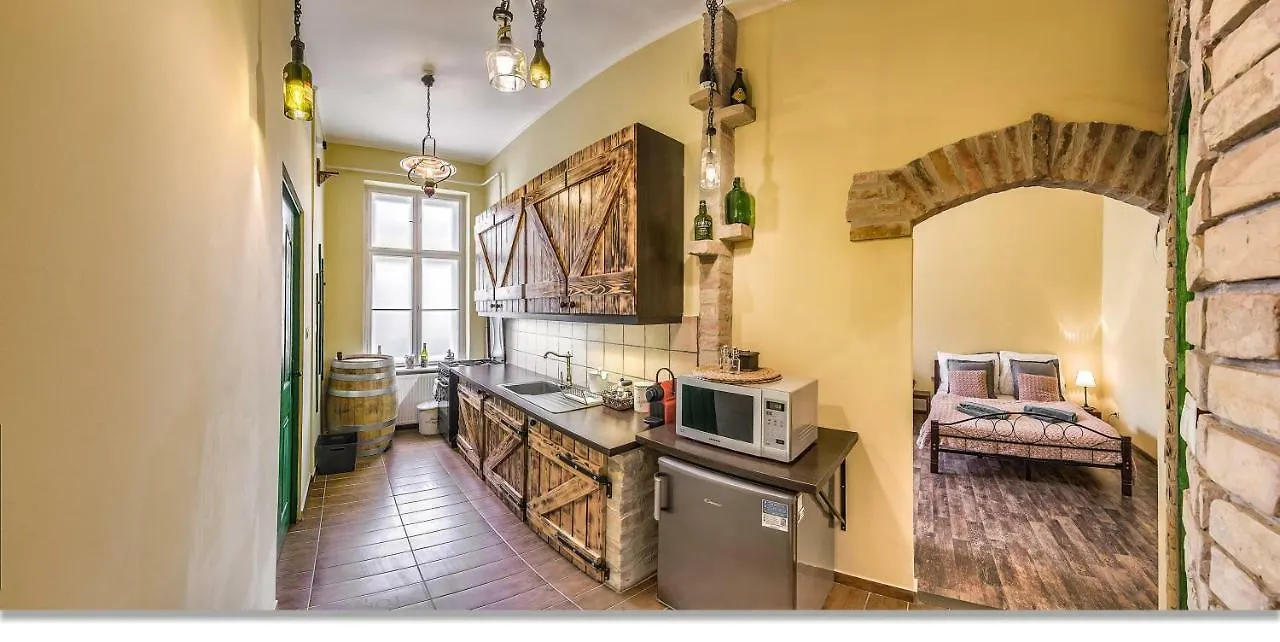 Homestay Wine Cellar Boutique Apartment Budapest